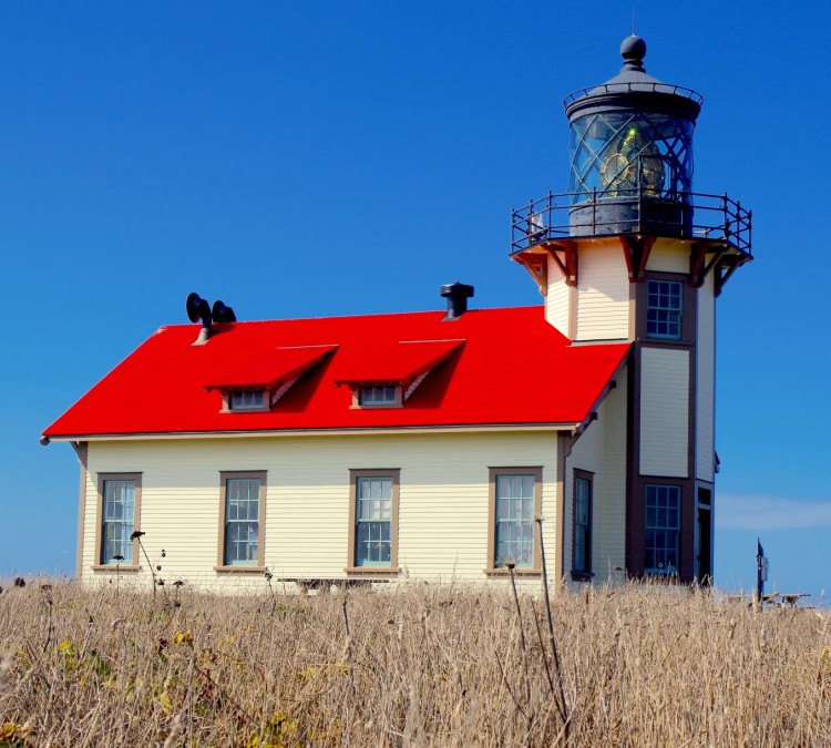 point-cabrillo-lighthouse-museum-photo